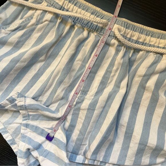 ✨ Aerie Women’s Blue White Striped Elastic Waistband Shorts Small - Picture 8 of 9